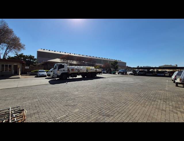 22,000M² FACTORY FOR SALE IN ANDERBOLT